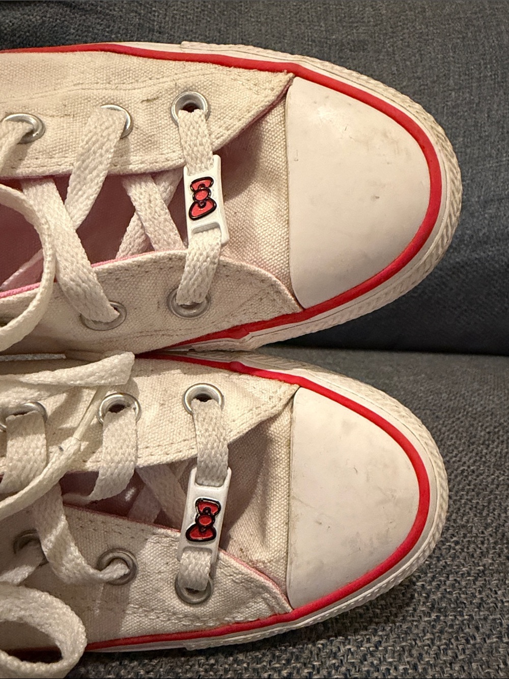 🐱Hello Kitty x Converse printed high stop W 8 M 6 🎀 - Picture 3 of 8